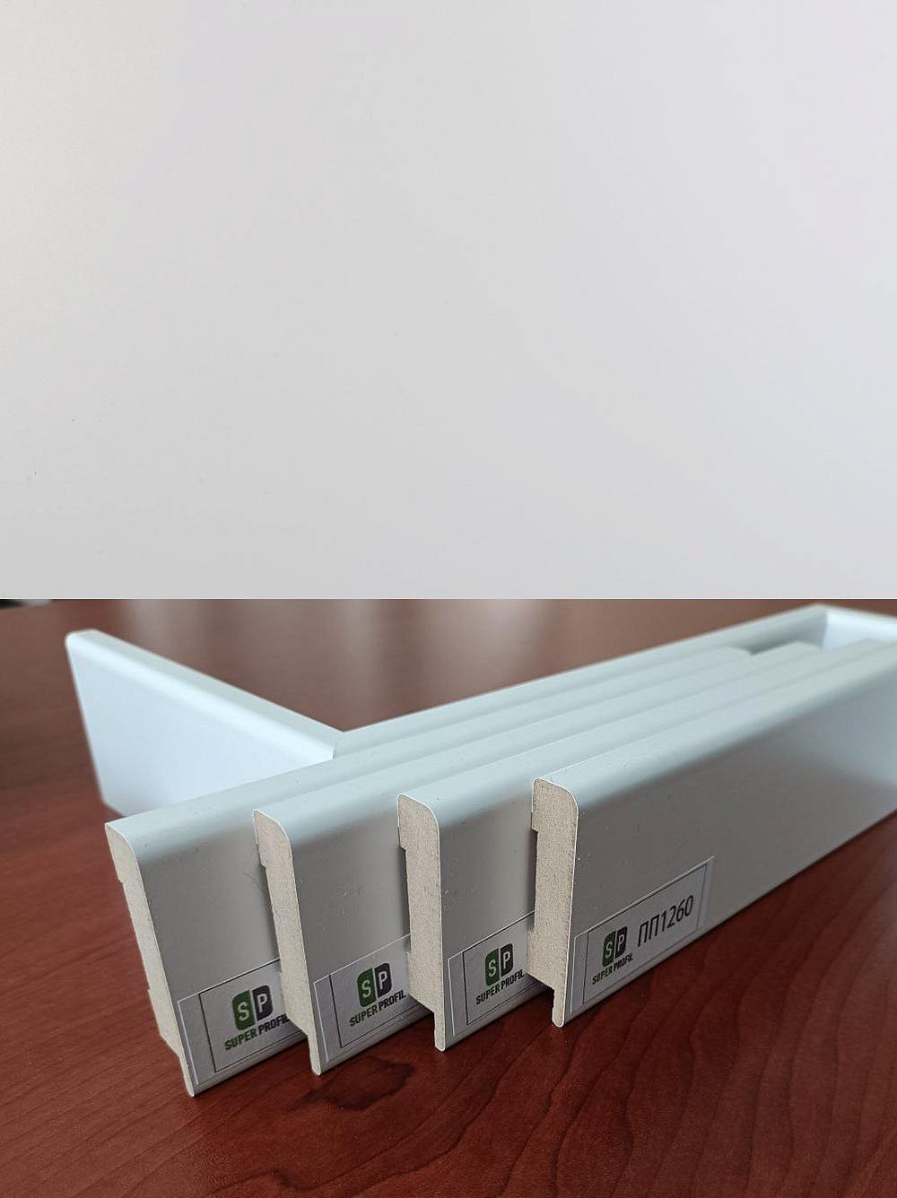 Плинтус МДФ Плинтус МДФ Super Profil 1260 Белый 59х12х2800 фото 1